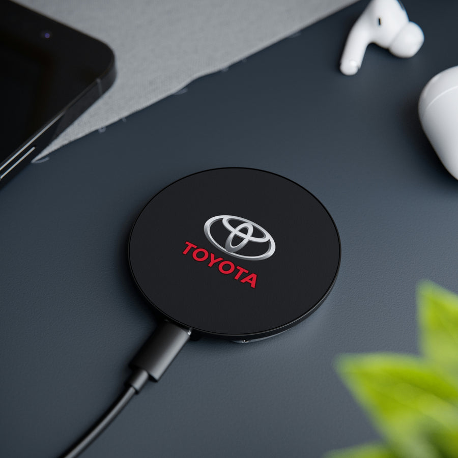 Black Toyota Magnetic Induction Charger™