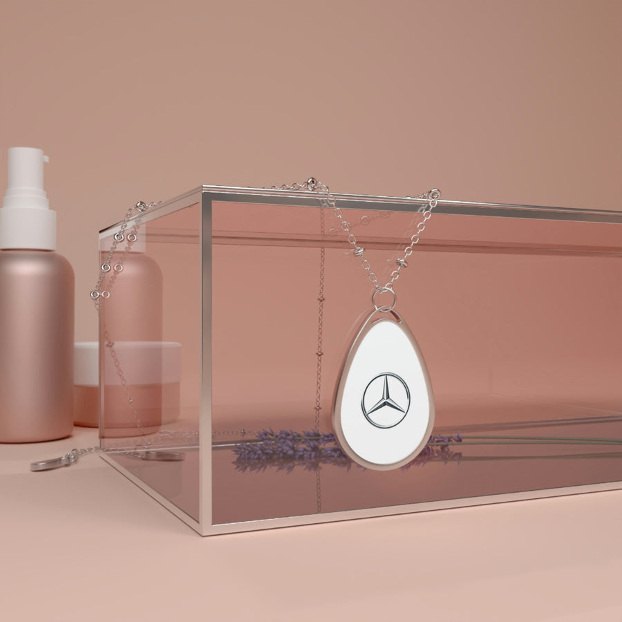 Mercedes Oval Necklace™